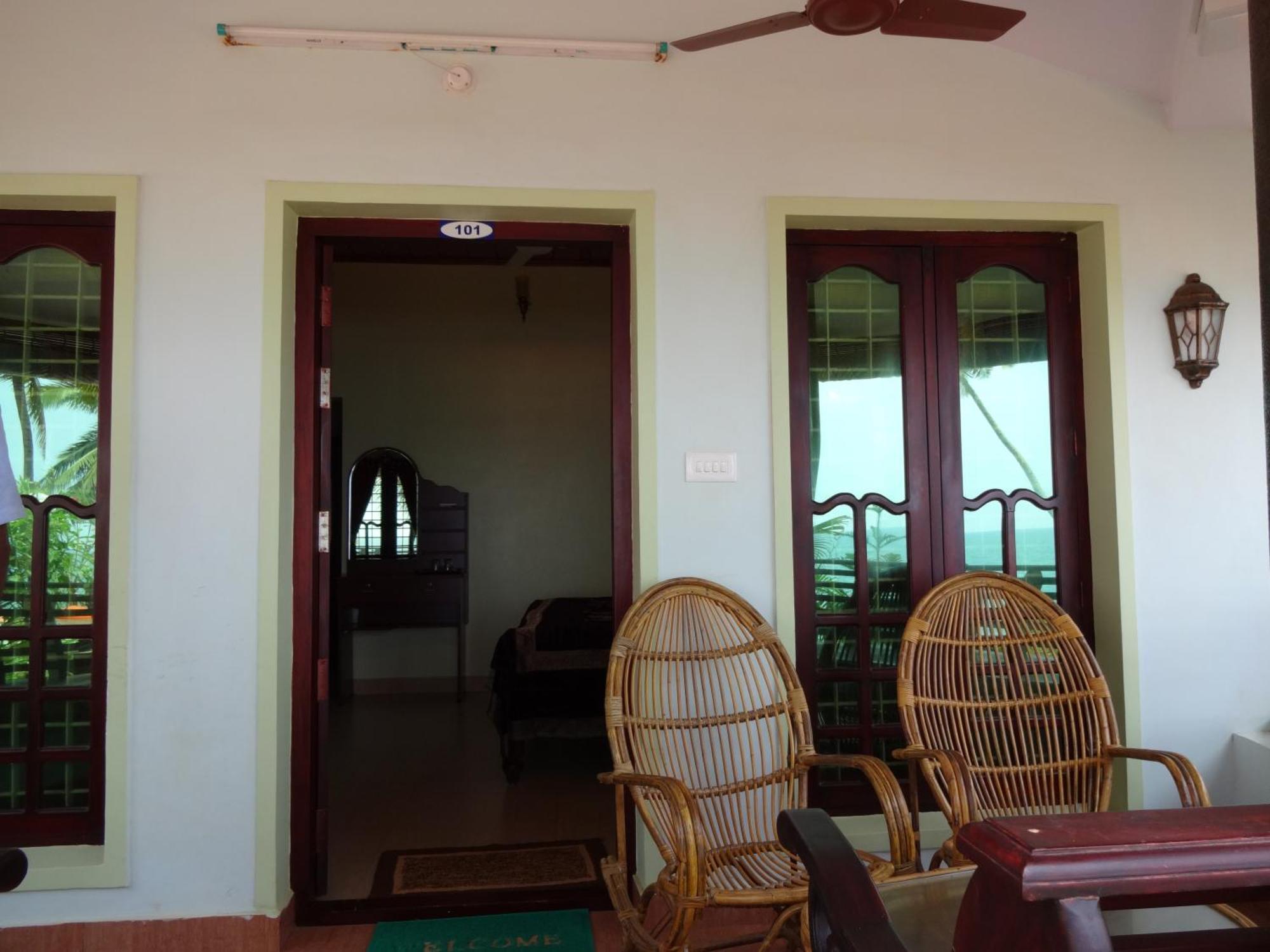 Samsara Harmony Beach Resort Varkala Exterior photo